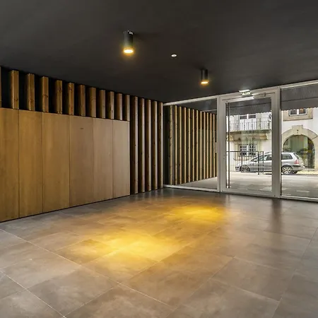 Whome Urban Oasis: Modern Living With Parking & Ac Lisbona