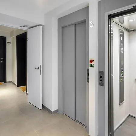 Appartamento Whome Urban Oasis: Modern Living With Parking & Ac *