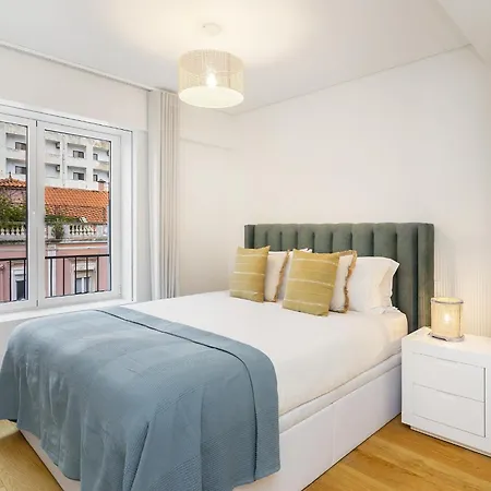 Whome Urban Oasis: Modern Living With Parking & Ac Apartament *