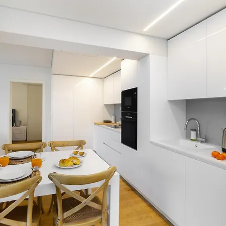 アパート Whome Urban Oasis: Modern Living With Parking & Ac リスボン