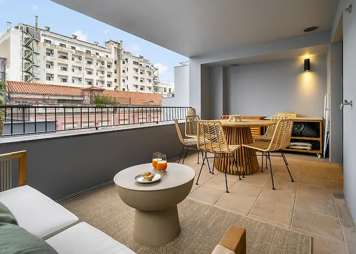 شقة Whome Urban Oasis: Modern Living With Parking & Ac Lisboa