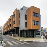 Whome Urban Oasis: Modern Living With Parking & Ac Апартаменти Лісабон
